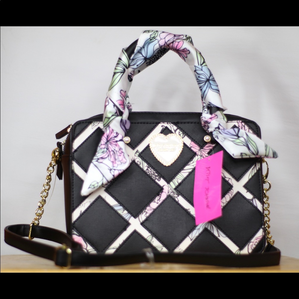 BETSEY JOHNSON PURSE